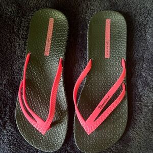 Ipanema flip flop sandals size 8/9